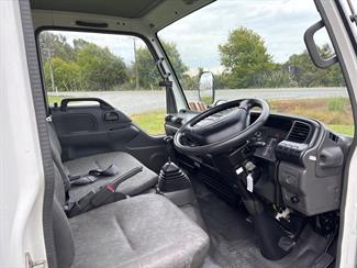 2004 Isuzu Elf - Thumbnail