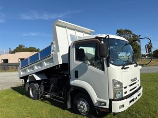 2012 Isuzu Forward Tipper - Thumbnail