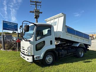 2012 Isuzu Forward Tipper - Thumbnail