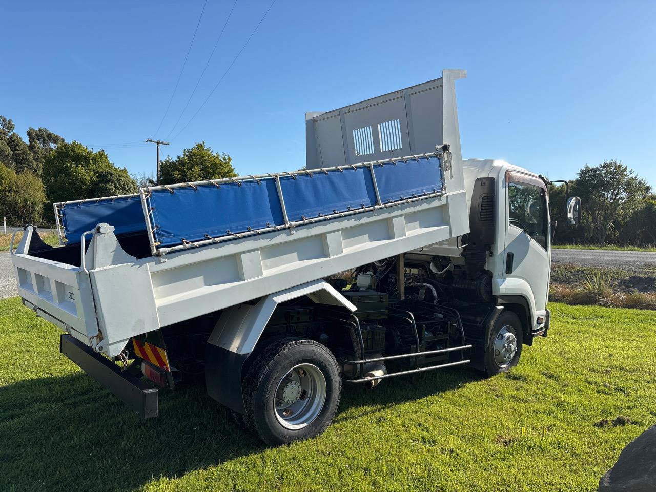 2012 Isuzu Forward Tipper