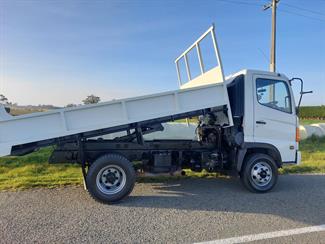 2009 Hino Ranger - Thumbnail