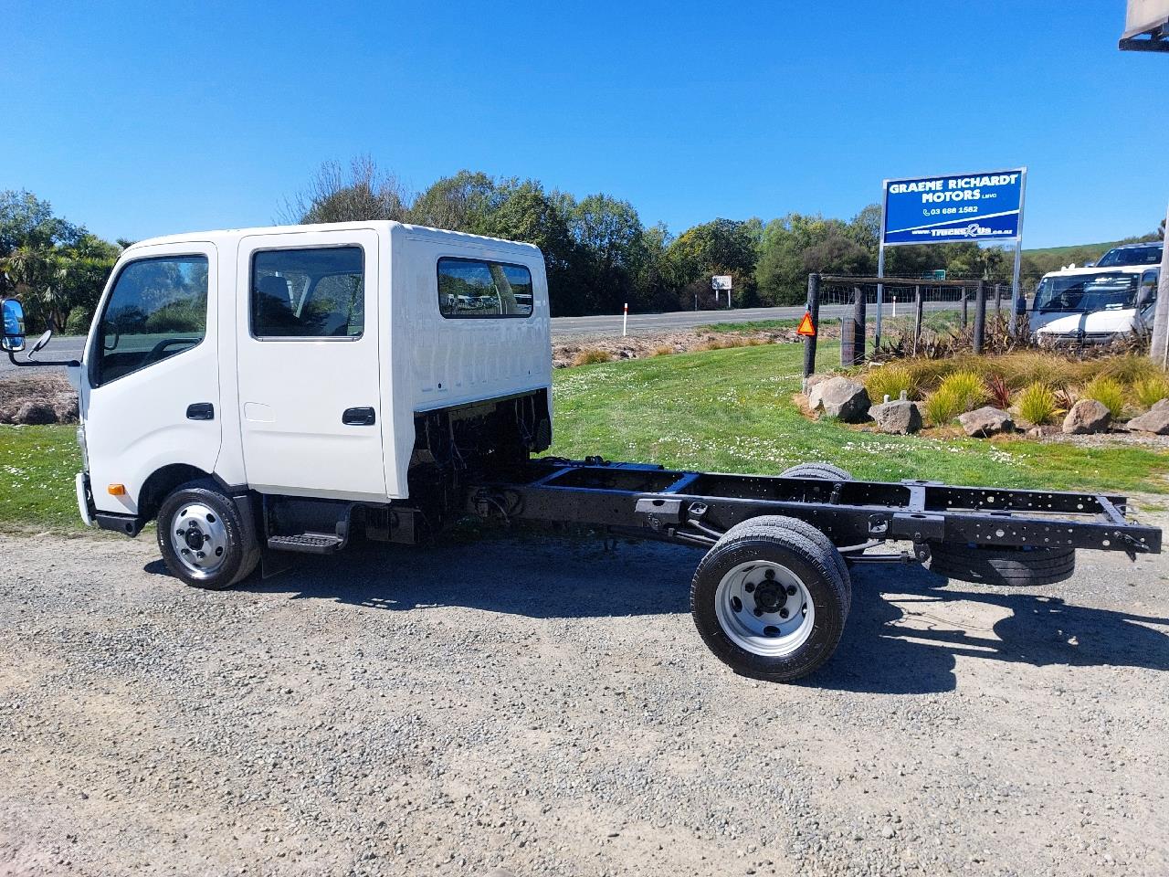2012 Hino Dutro