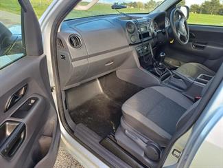 2012 Volkswagen Amarok - Thumbnail