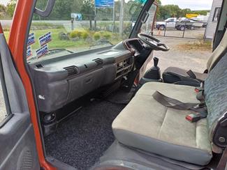 2005 Isuzu N Series - Thumbnail