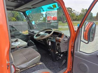 2005 Isuzu N Series - Thumbnail