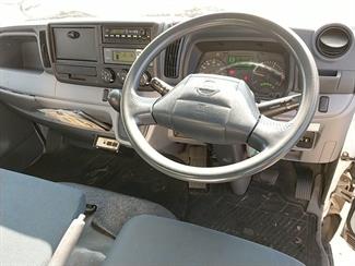 2014 Nissan Atlas - Thumbnail