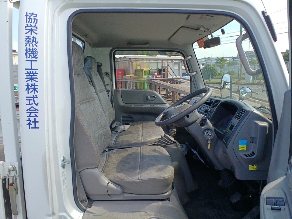 2003 Mazda Titan