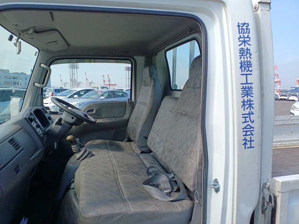 2003 Mazda Titan