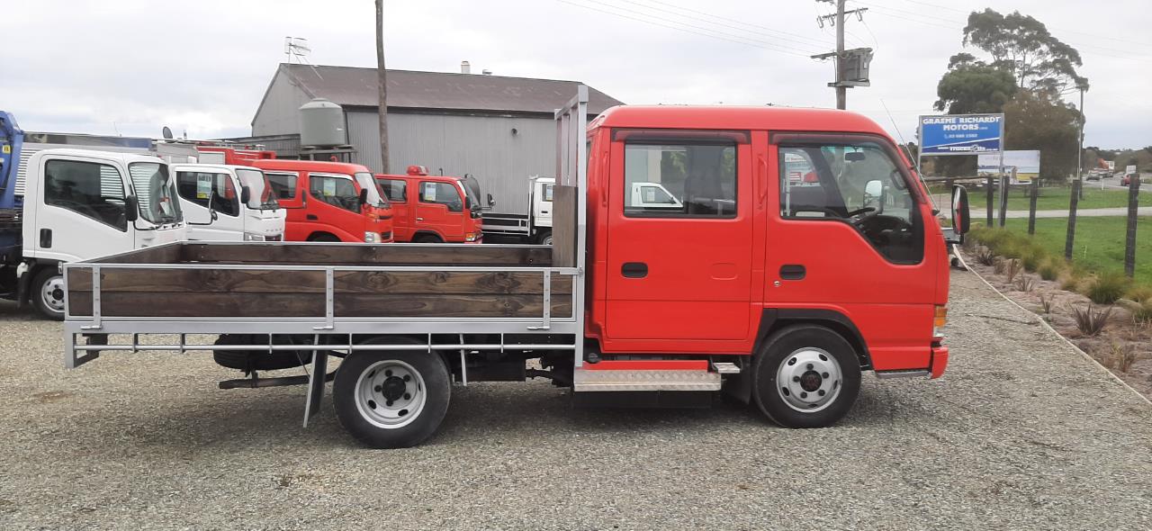 2000 Isuzu Elf