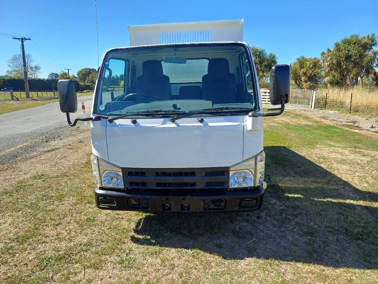 2012 Isuzu Elf