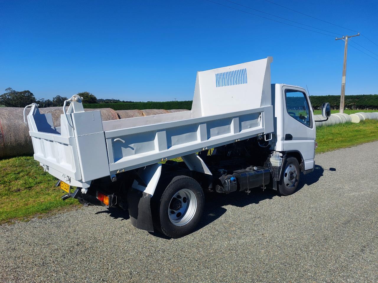 2011 Mitsubishi Canter