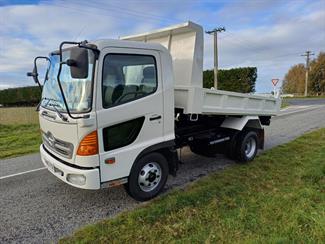 2006 Hino Ranger - Thumbnail