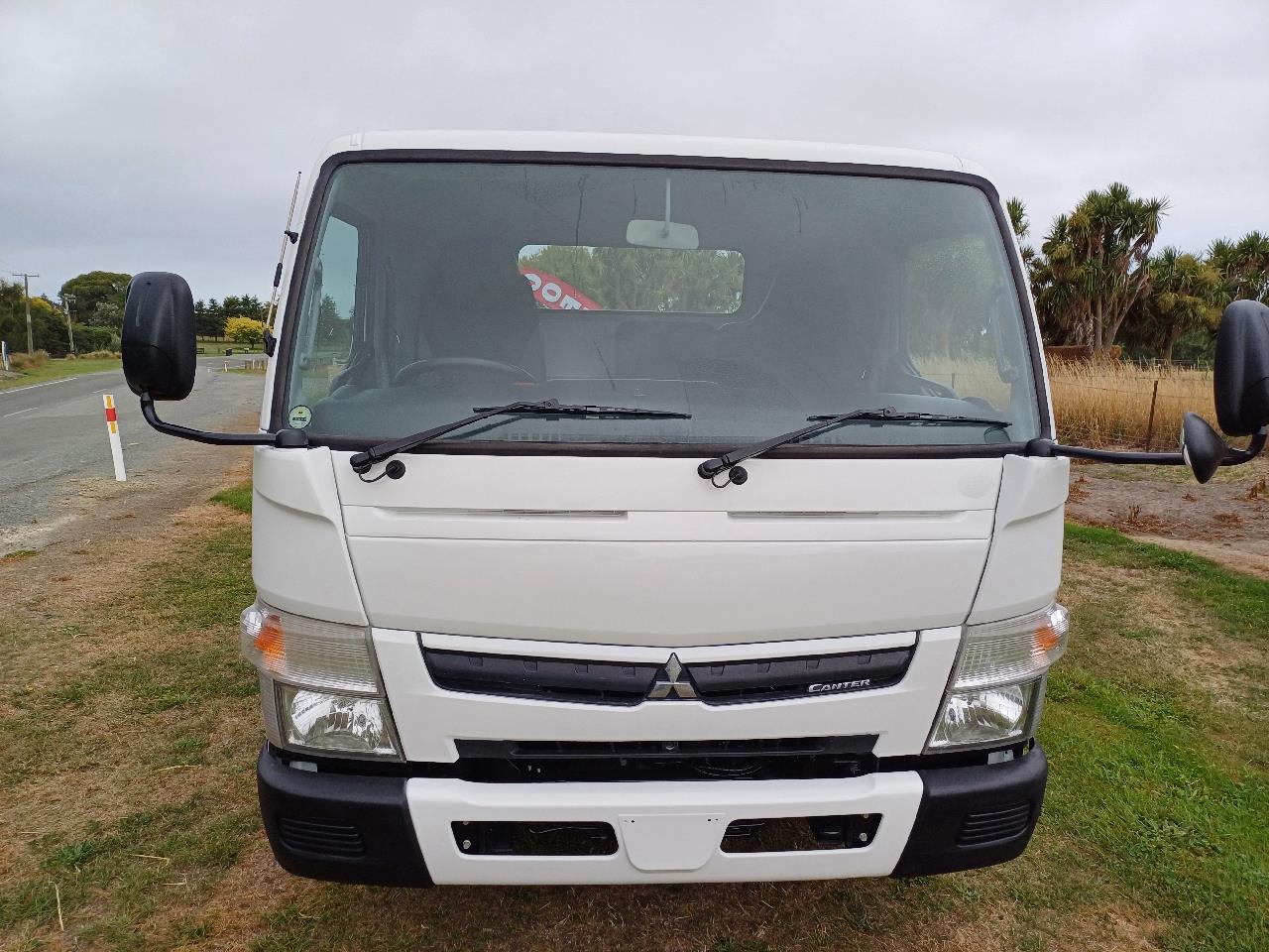 2016 Mitsubishi Canter