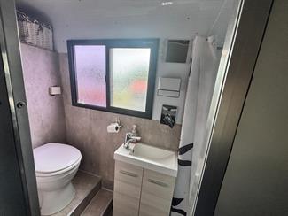 1990 Isuzu LV - Thumbnail