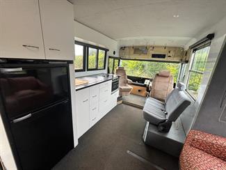 1990 Isuzu LV - Thumbnail