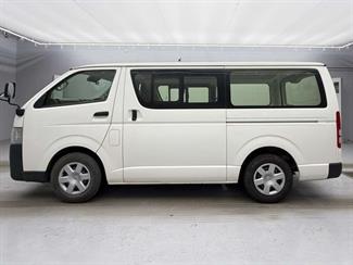 2019 Toyota Hiace - Thumbnail