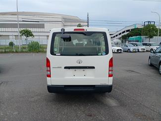 2019 Toyota Hiace - Thumbnail