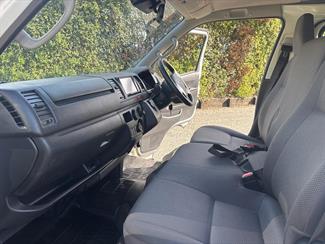 2019 Toyota Hiace - Thumbnail