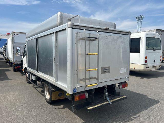 2013 Hino Dutro