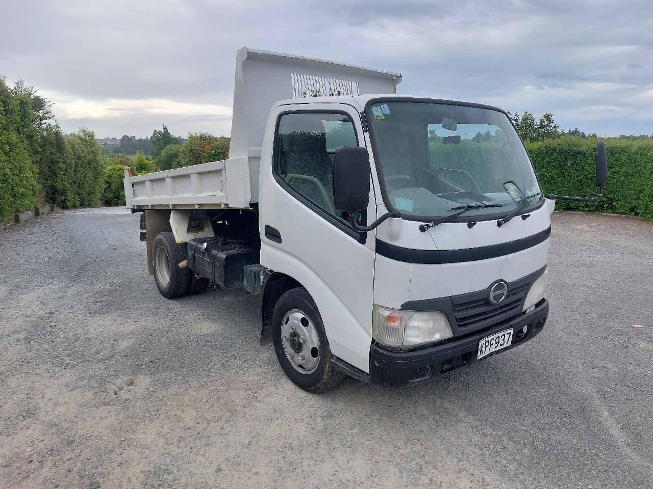 2007 Hino Dutro