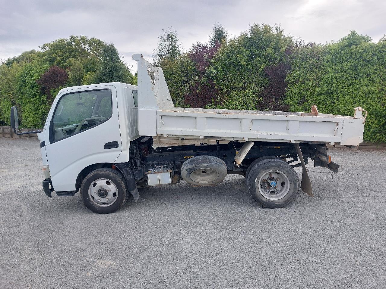 2007 Hino Dutro