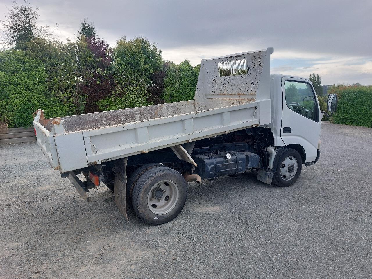 2007 Hino Dutro