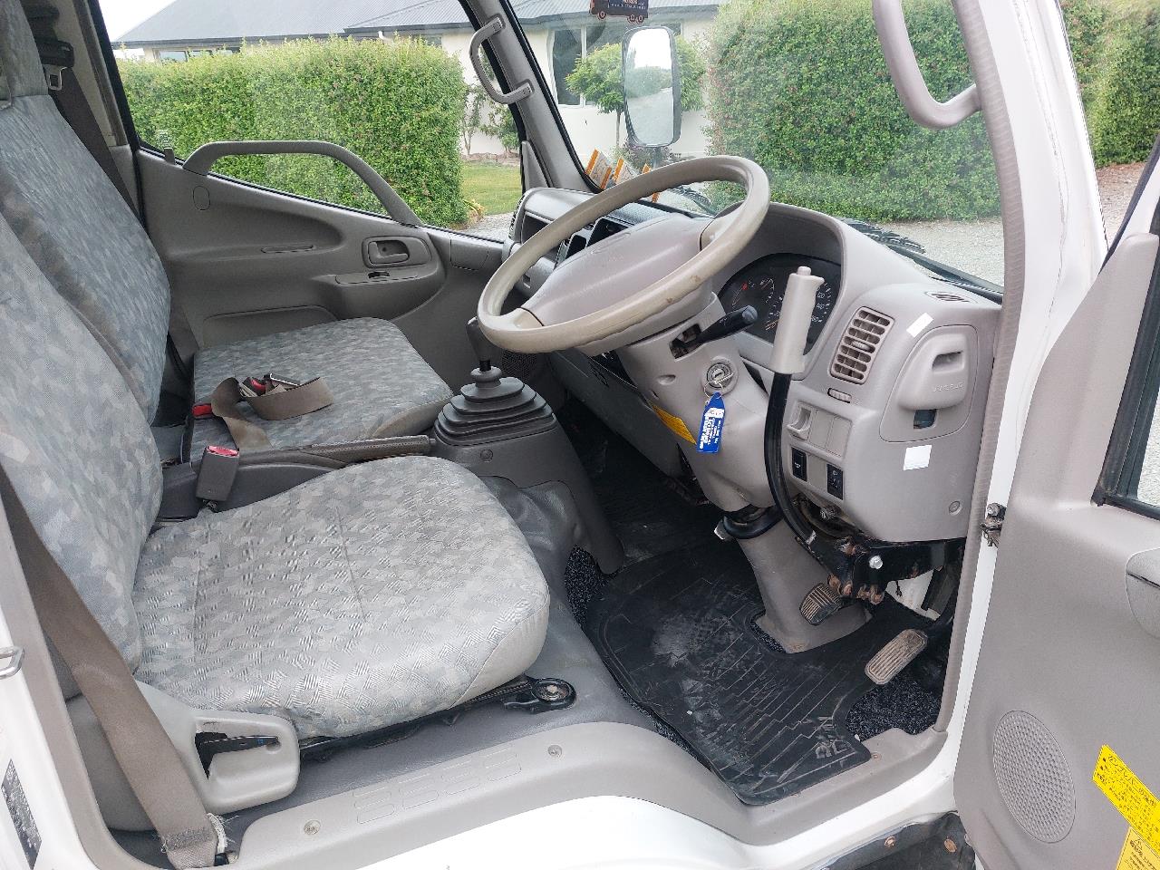 2007 Hino Dutro