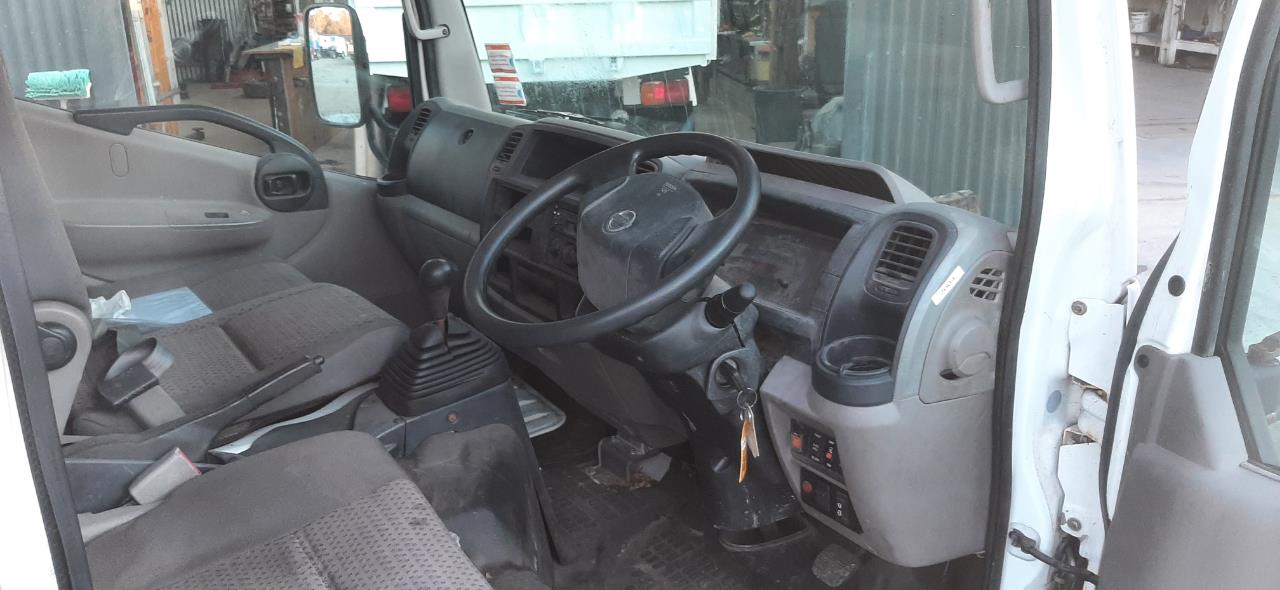 2008 Nissan Cabstar