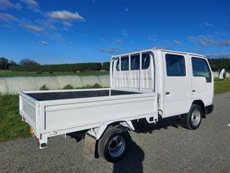 2001 Nissan Atlas - Thumbnail